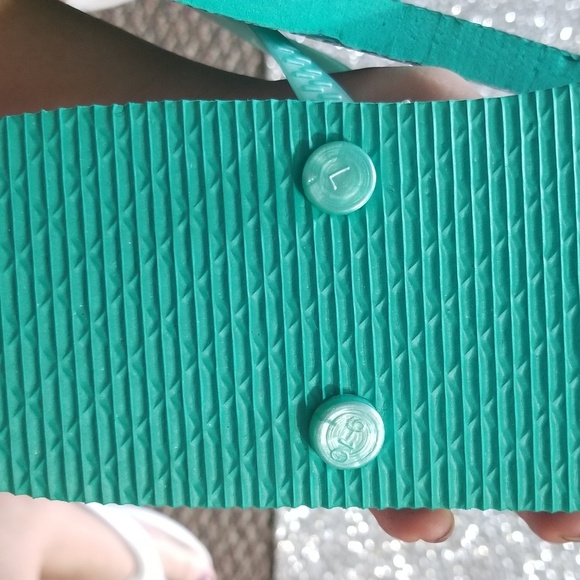 Seashell Sandals - Picture 2 of 3